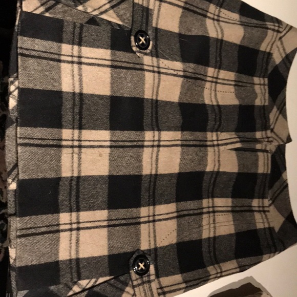 Plaid skirt. Fully lined size 8 - Picture 4 of 6